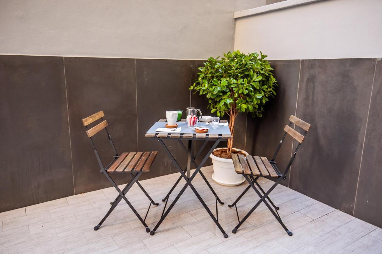 Medusa Cilea Guest House Naples Exterior photo